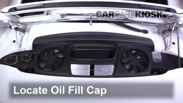 2013 Porsche 911 Carrera S 3.8L 6 Cyl. Coupe Aceite Agregar aceite